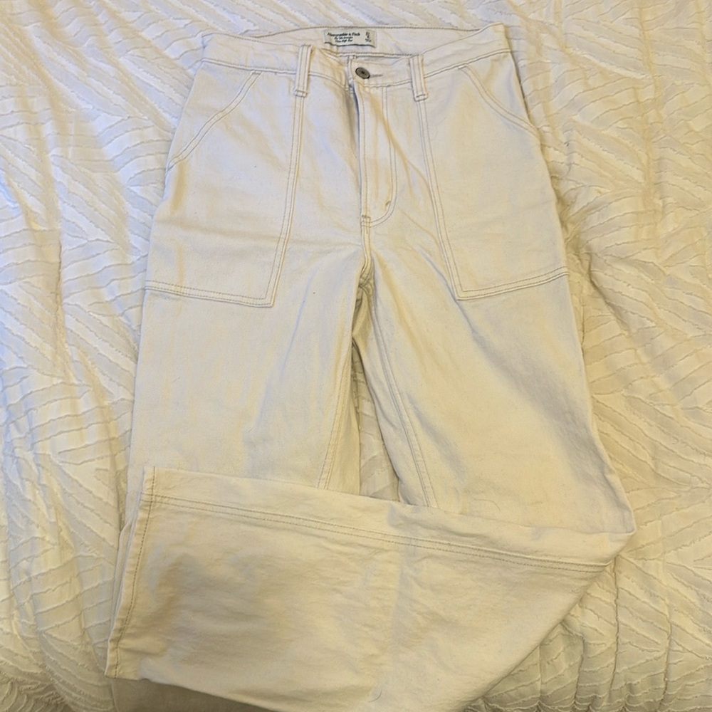 Abercrombie Ultra High Rise 90s Straight Carpenter Jeans